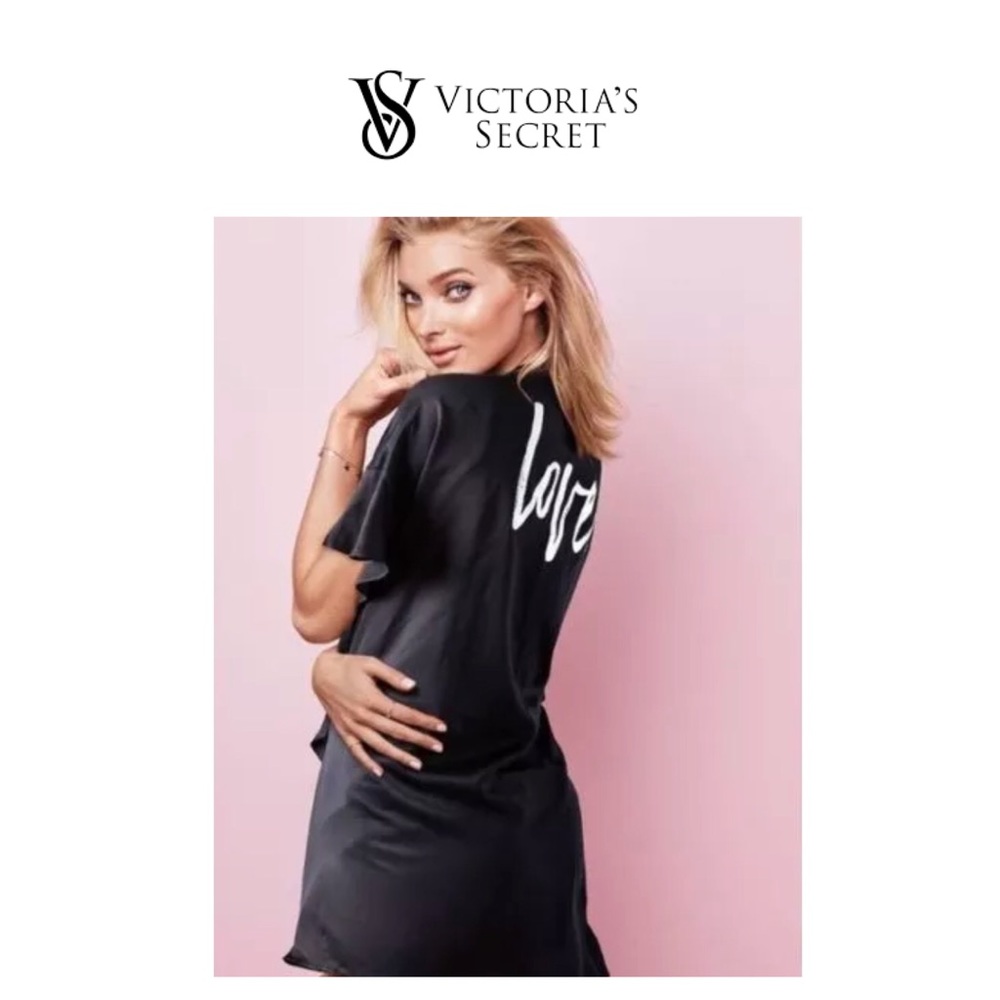 NEW!! Victoria's Secret Sexy LOVE Robe (NWT)